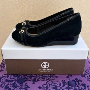 Giani Bernini Black Suede Flats with Gold Accent